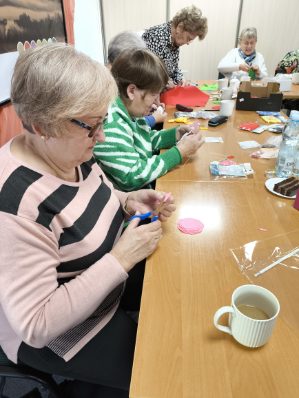 2025-ozdoby-z-filcu-028