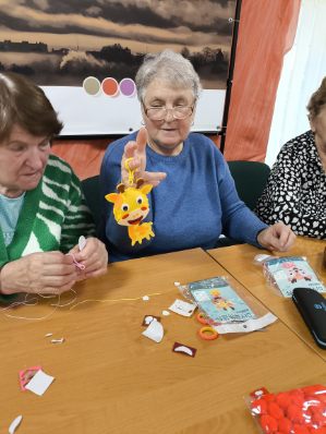 2025-ozdoby-z-filcu-038