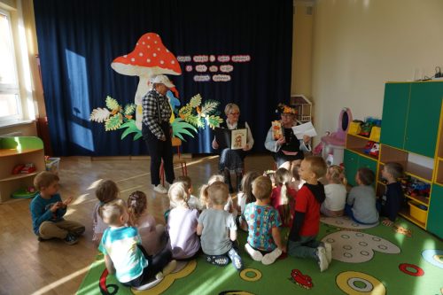 2025-Poczytaj-mi-babciu-poczytaj-mi-dziadku-przedszkole-003