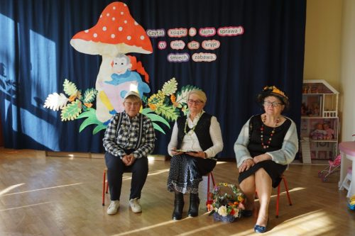 2025-Poczytaj-mi-babciu-poczytaj-mi-dziadku-przedszkole-014