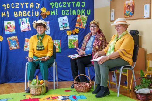 2025-Poczytaj-mi-babciu-poczytaj-mi-dziadku-przedszkole-036