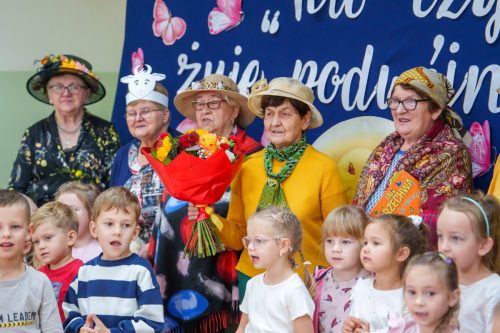 2025-Poczytaj-mi-babciu-poczytaj-mi-dziadku-przedszkole-048