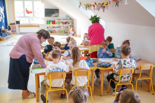 2025-Poczytaj-mi-babciu-poczytaj-mi-dziadku-przedszkole-077