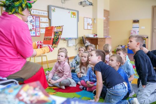 2025-Poczytaj-mi-babciu-poczytaj-mi-dziadku-przedszkole-078