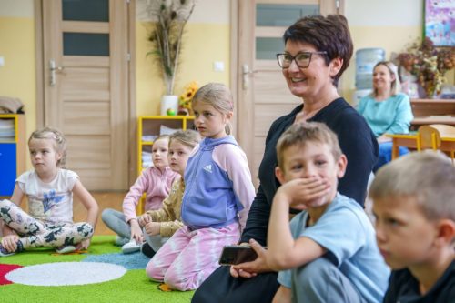 2025-Poczytaj-mi-babciu-poczytaj-mi-dziadku-przedszkole-086