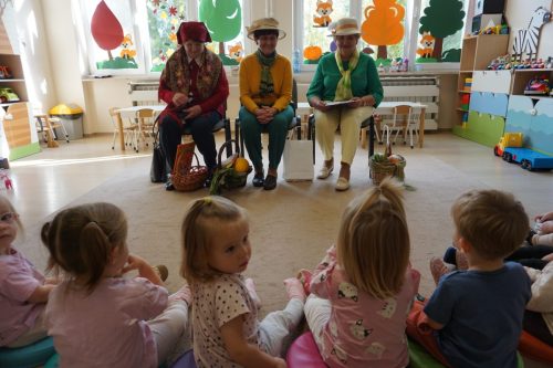 2025-Poczytaj-mi-babciu-poczytaj-mi-dziadku-zlobek-002