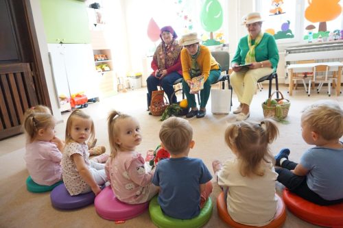 2025-Poczytaj-mi-babciu-poczytaj-mi-dziadku-zlobek-004