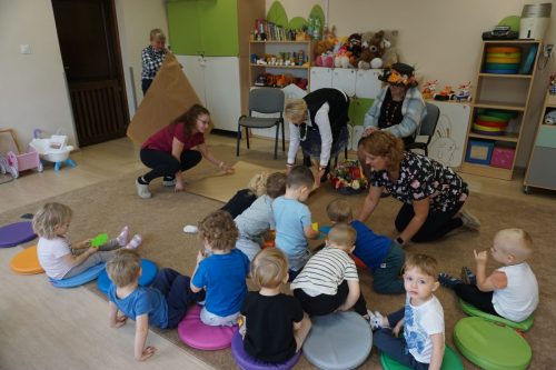 2025-Poczytaj-mi-babciu-poczytaj-mi-dziadku-zlobek-010