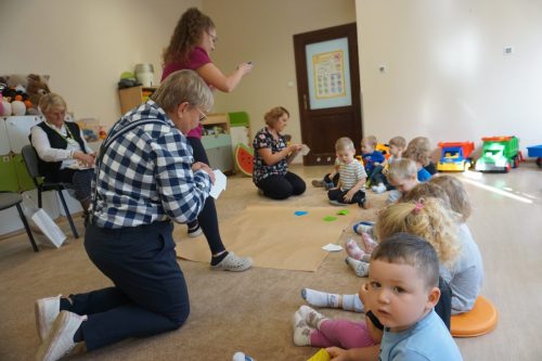 2025-Poczytaj-mi-babciu-poczytaj-mi-dziadku-zlobek-011