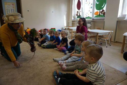 2025-Poczytaj-mi-babciu-poczytaj-mi-dziadku-zlobek-047