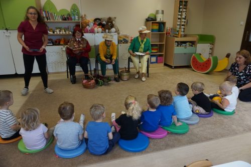 2025-Poczytaj-mi-babciu-poczytaj-mi-dziadku-zlobek-050