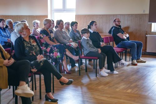 2025-Swiat-na-wyciagniecie-reki-J Kret-0059