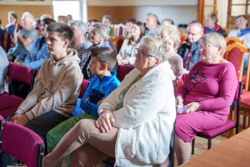 2025-Swiat-na-wyciagniecie-reki-J Kret-0060