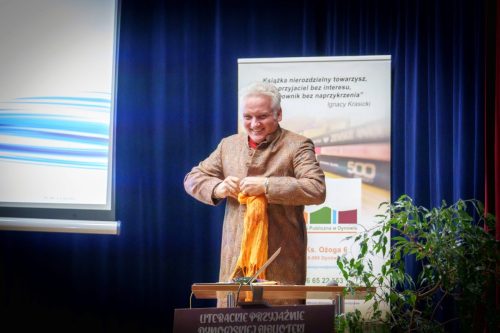 2025-Swiat-na-wyciagniecie-reki-J Kret-0064