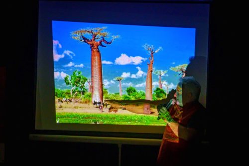 2025-Swiat-na-wyciagniecie-reki-J Kret-0069